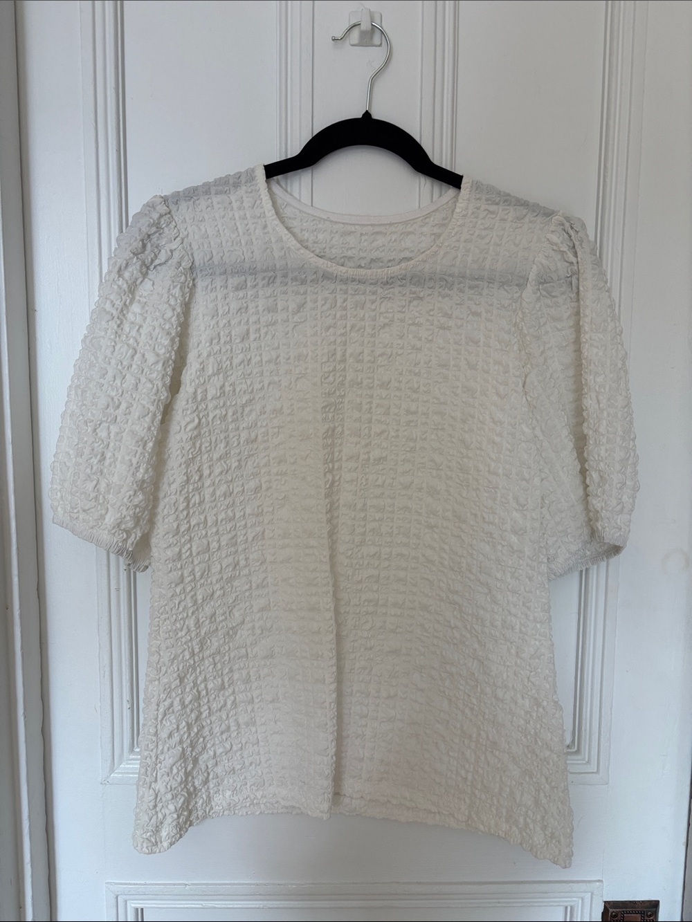 Textured White Puff-Sleeve Women’s Top